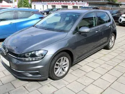 Gebraucht VW Golf VII Comfortline 150 PS (110 kW) 2017 Indiumgray (metallic) Limousine
