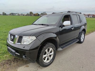 gebraucht Nissan Pathfinder 2.5dCi LE Automatik Schiebedach Leder