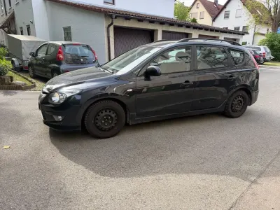 Brugt Hyundai i30 Edition 109 HK (80 kW) 2011 Sort Stationcar