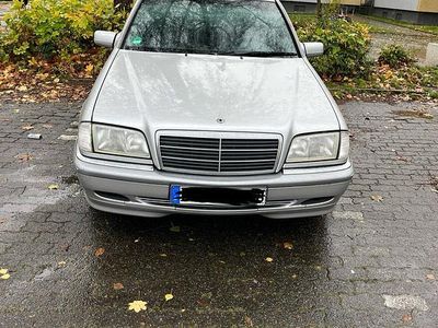 Mercedes C200