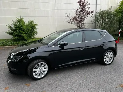 Używany Seat Leon XCELLENCE 150 KM (110 kW) 2020 Czarny Sedan/Limuzyna