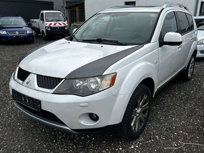 gebraucht Mitsubishi Outlander 2.2 DI-D Instyle/4WD/LEDER/NAVI/KLIMA