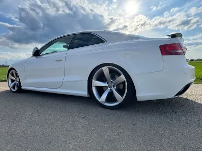 Gebraucht Audi RS5 Sport 450 PS (330 kW) 2010 Ibisweiß Coupé