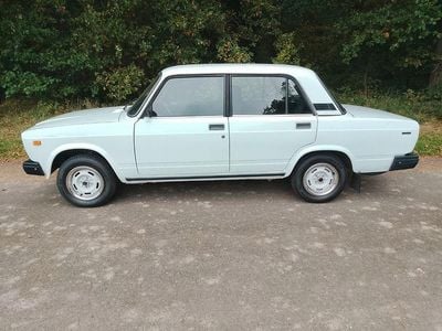 Gebraucht Lada 2107 75 PS (55 kW) 1989 Weiß Limousine