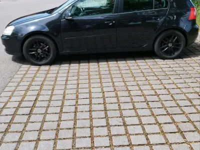 Gebraucht VW Golf IV 80 PS (58 kW) 2005 Schwarz Limousine