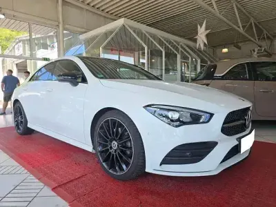 Gebraucht Mercedes CLA200 AMG line 163 PS (119 kW) 2022 Weiß Limousine