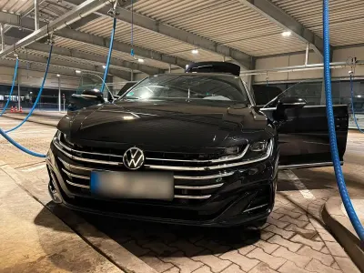 Gebraucht VW Arteon 199 PS (146 kW) 2024 Schwarz Kombi