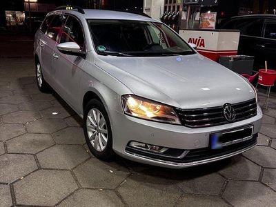 Gebraucht VW Passat Trendline 122 PS (89 kW) 2013 Silber Kombi
