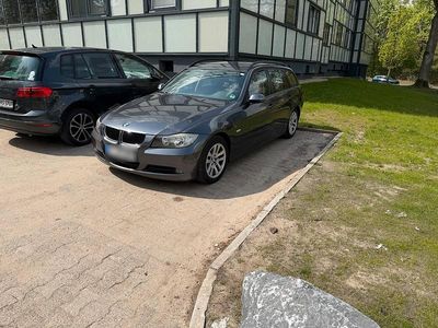 Usata BMW 318 130 CV (95 kW) 2007 Grigio Station wagon