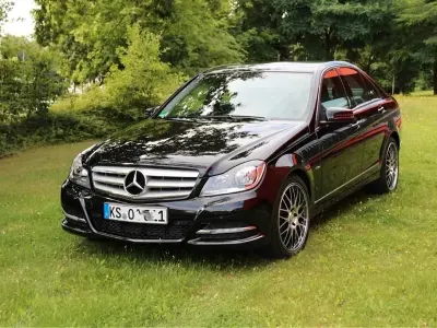Gebraucht Mercedes C180 Avantgarde 156 PS (114 kW) 2012 Schwarz Limousine
