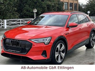 Gebraucht Audi e-tron Ambiente 300 kW (408 PS) 2022 Catalunyrot (metallic) SUV