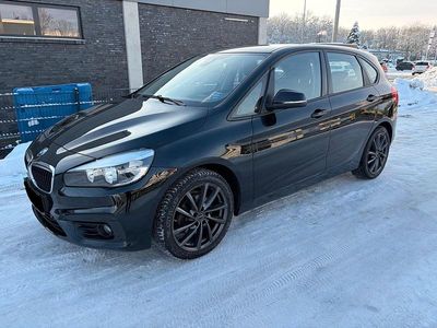 Schwarz Gebraucht 2016 BMW 218 Advantage Kombi | 11.500 € (Fairer Preis)