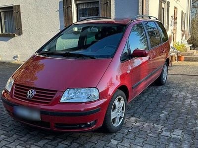 Gebraucht VW Sharan 204 PS (150 kW) 2002 Rot Van / Kleinbus