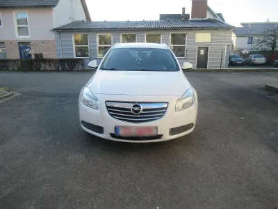 Gebraucht Opel Insignia 130 PS (95 kW) 2012 Kombi