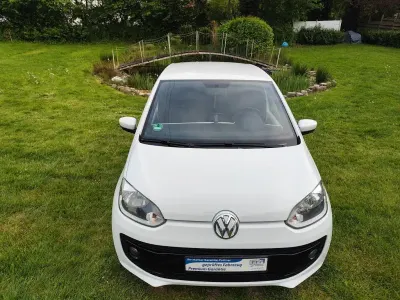 Gebraucht VW up! CLUB 60 PS (44 kW) 2015 Weiß Kleinwagen