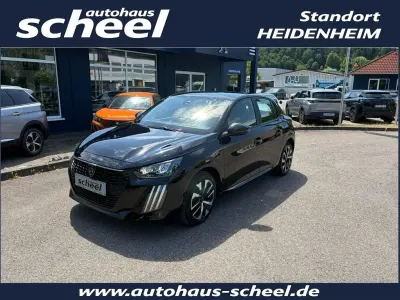 Gebraucht Peugeot 208 Active 101 PS (74 kW) 2024 Schwarz Kleinwagen