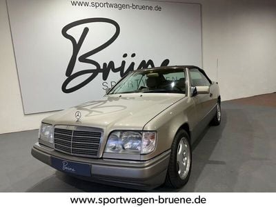 Grau Gebraucht 1995 Mercedes E320 Cabrio | 30.950 €