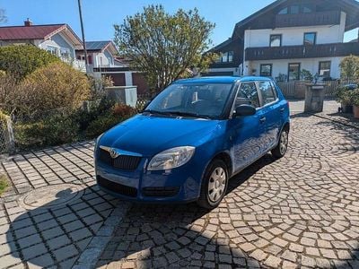 Second-hand Skoda Fabia 60 CP (44 kW) 2009 Albastru Berlinǎ