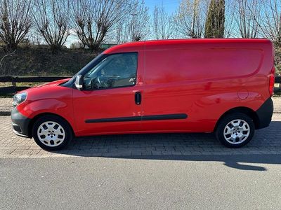 Gebraucht Fiat Doblò 101 PS (74 kW) 2019 Weiß Van / Kleinbus
