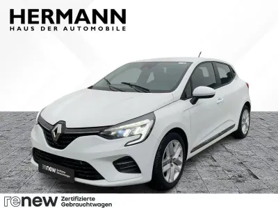 Gebraucht Renault Clio V SE 67 PS (49 kW) 2021 Arktis weiß (weiß) Limousine