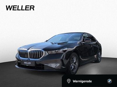 Gebraucht BMW 520 Comfort Edition 190 PS (139 kW) 2024 Sophistograu (grau) Limousine