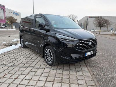Gebraucht Ford Tourneo 232 PS (170 kW) 2025 Schwarz Van / Kleinbus