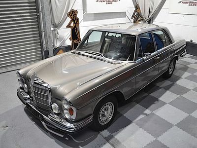 Gebraucht Mercedes 280 200 PS (147 kW) 1971 Braun Limousine