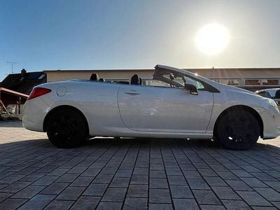 Gebraucht Peugeot 308 CC Tendance 120 PS (88 kW) 2011 Weiß Cabrio