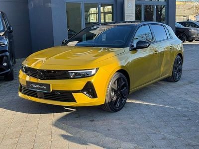 Lackierung amber yellow/typ aussenverkleidung metalliclackierung Neu 2026 Opel Astra Limousine | 32.990 € (Etwas zu teuer)