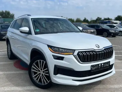 Gebraucht Skoda Kodiaq LAURIN & KLEMENT 150 PS (110 kW) 2023 Weiß SUV