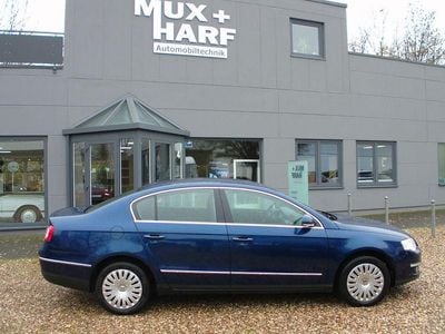 Gebraucht VW Passat Comfortline 102 PS (75 kW) 2008 Blau Limousine