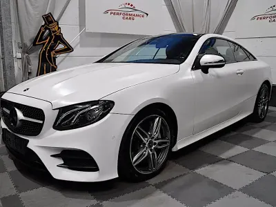 Usata Mercedes E300 AMG 258 CV (189 kW) 2019 Bianco Coupé