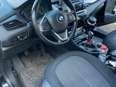 Gebraucht BMW 214 95 PS (69 kW) 2016 Schwarz SUV