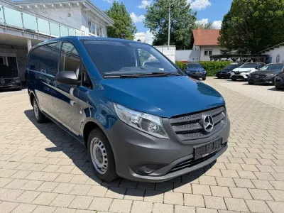 Gebraucht Mercedes Vito 136 PS (100 kW) 2016 Blau Van