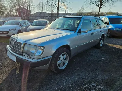 Gebraucht Mercedes E280 197 PS (144 kW) 1993 Grau Kombi