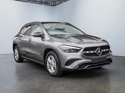 Gebraucht Mercedes GLA200 Progressive 150 PS (110 kW) 2025 Grau SUV