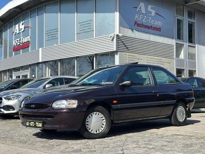 Gebraucht Ford Escort 90 PS (66 kW) 1995 Braun Coupé