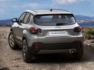 Neu Jeep Avenger Longitude 110 PS (80 kW) 2025 Volcano black volcano black SUV