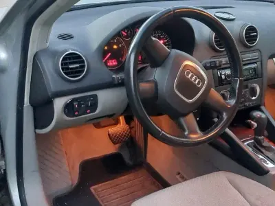 Gebraucht Audi A3 Ambiente 150 PS (110 kW) 2005 Silber Kleinwagen