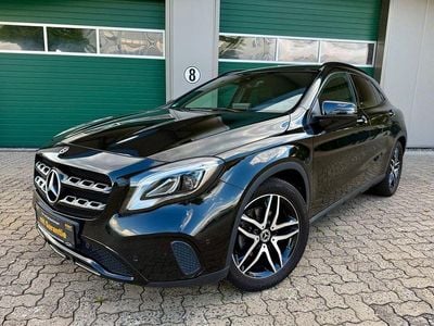 Mercedes GLA220