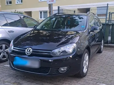 Gebraucht VW Golf VI Style 105 PS (77 kW) 2011 Schwarz Kleinwagen