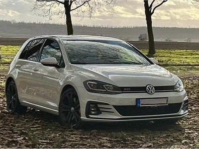 Weiß Gebraucht 2018 VW Golf GTI Limousine | 19.990 € (Etwas zu teuer)