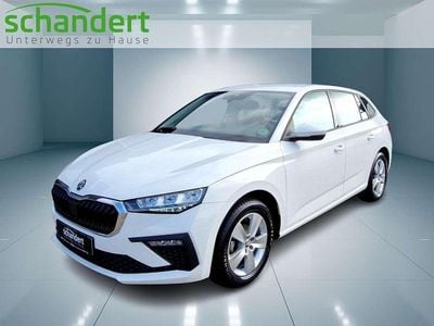 Candyweiß (weiß) Gebraucht 2024 Skoda Scala Essence Kleinwagen | 18.950 € (Fairer Preis)
