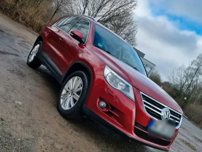 Gebraucht VW Tiguan 140 PS (102 kW) 2009 Rot SUV