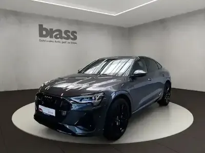 Gebraucht Audi e-tron Ambiente 230 kW (313 PS) 2022 Daytonagrau perleffekt SUV