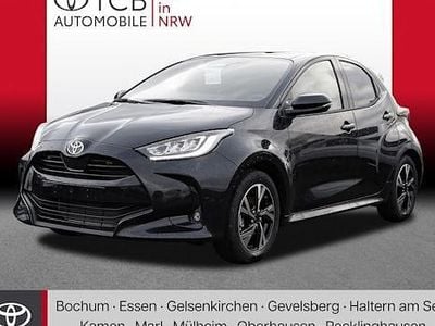 Neu Toyota Yaris Hybrid Comfort 116 PS (85 kW) 2025 Schwarz Limousine
