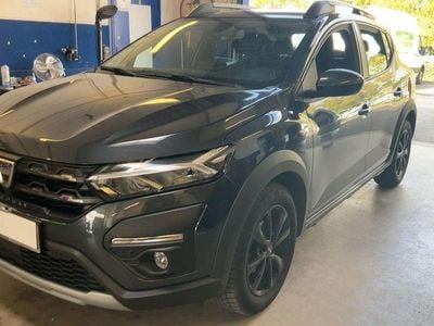 Gebraucht Dacia Sandero Comfort 101 PS (74 kW) 2022 Grau Limousine