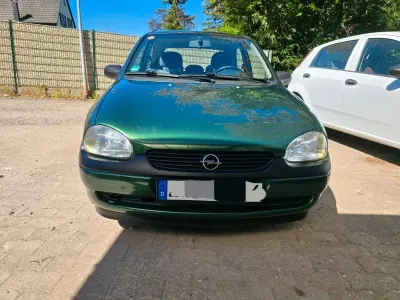 Occasion Opel Corsa Swing 60 ch (44 kW) 1997 Vert Citadine
