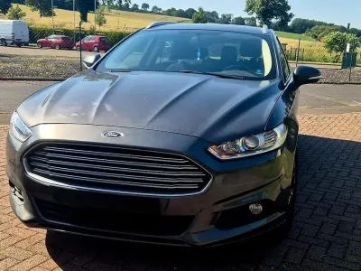 Gebraucht Ford Mondeo Trend 150 PS (110 kW) 2015 Grau Kombi