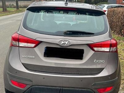 Gebraucht Hyundai ix20 Classic 90 PS (66 kW) 2010 Grau Kleinwagen